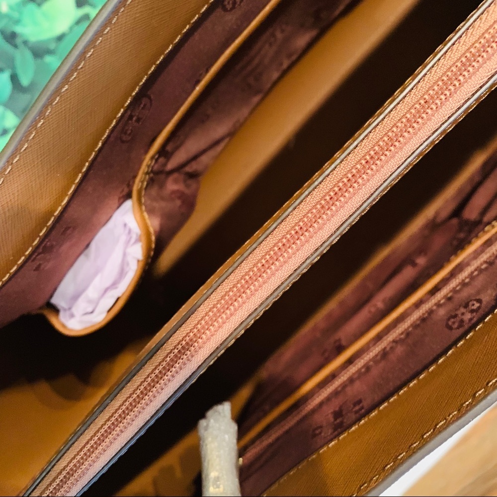 TORY BURCH Emerson Leather Large Buckle Tote - Picture 6 of 8